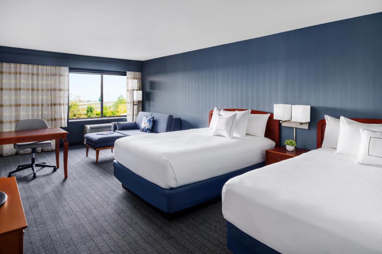 Courtyard By Marriott Sacramento Folsom Hotel Kültér fotó