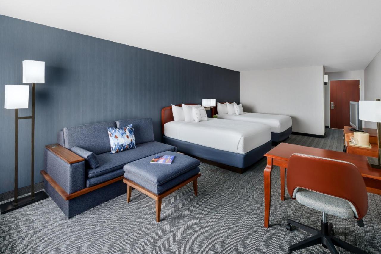 Courtyard By Marriott Sacramento Folsom Hotel Kültér fotó