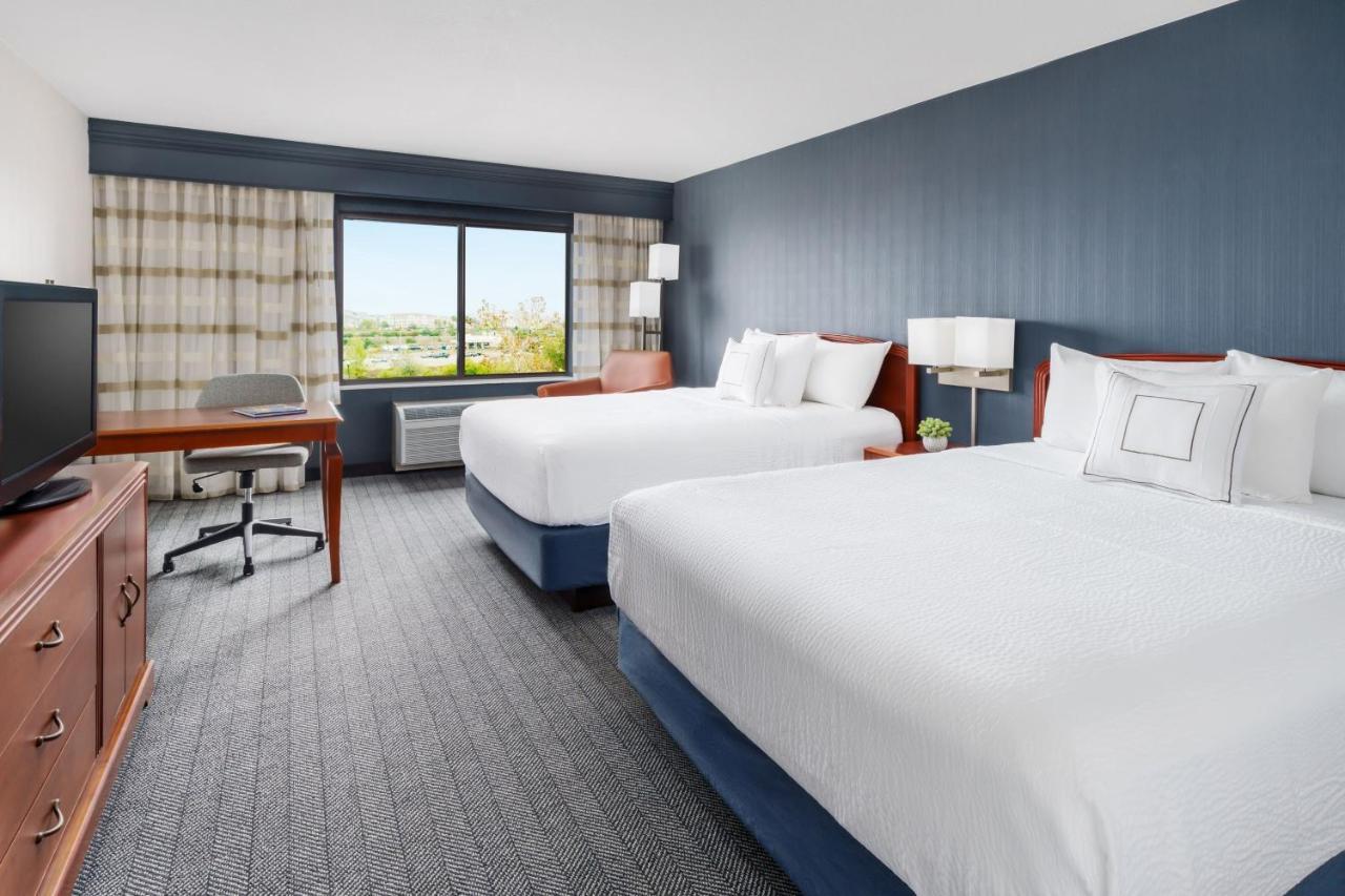 Courtyard By Marriott Sacramento Folsom Hotel Kültér fotó